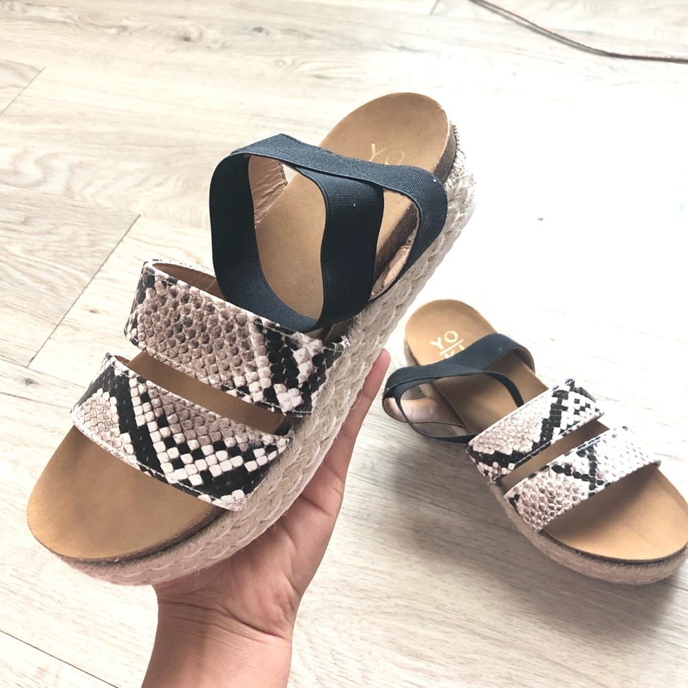 NEW: Wedge Snakeskin Yarn Sandal - Picture 6 of 6